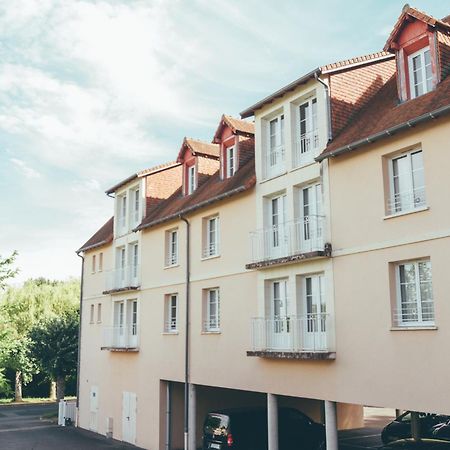 Terres De France - Appart'Hotel La Roche-Posay Esterno foto