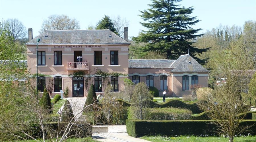 Terres De France - Appart'Hotel La Roche-Posay Esterno foto